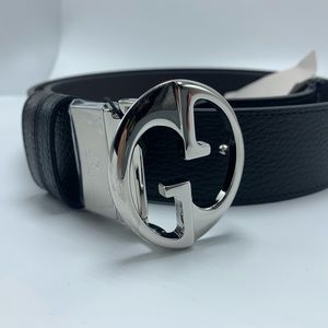 NEW! Women’s Reversible Gucci Belt!